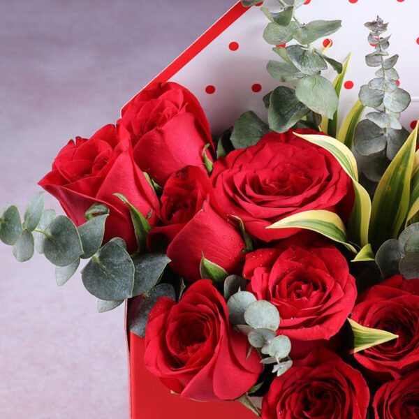 story-enveloped-in-scarlet-roses-9725390fl-C_0 Story Enveloped In Scarlet Roses